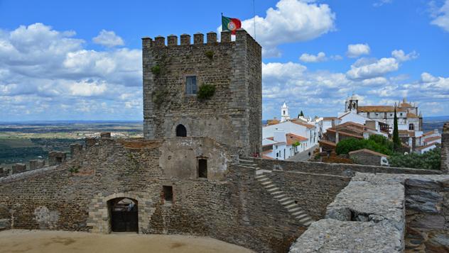 El Alentejo, Portugal, Monsaraz © JoaoCachapa / Shutterstock