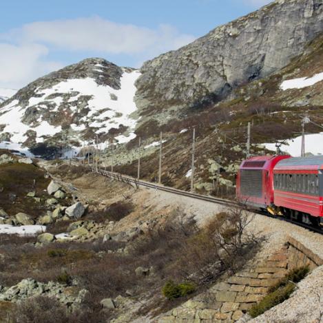 Ferrocarril Oslo-Bergen, Noruega
