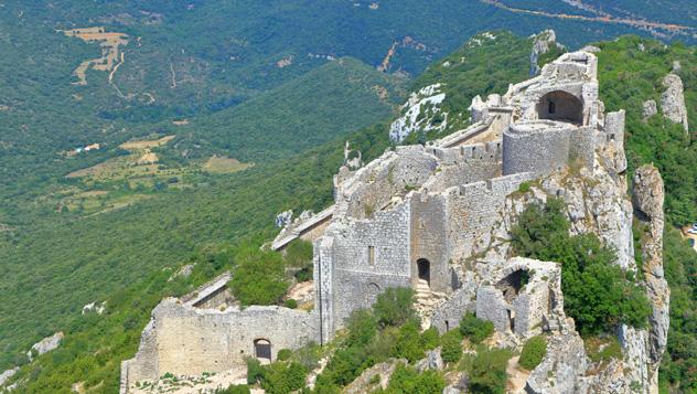 Francia, Château de Peyrepertuse © Inu / Shuttesrtock