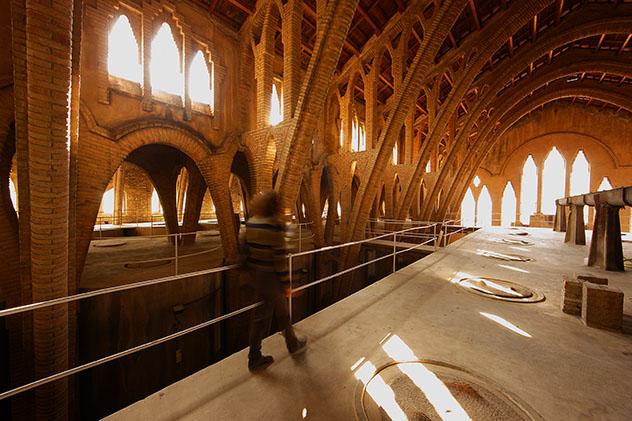 Catalunya meridional: celler modernista de Pinell de Brai