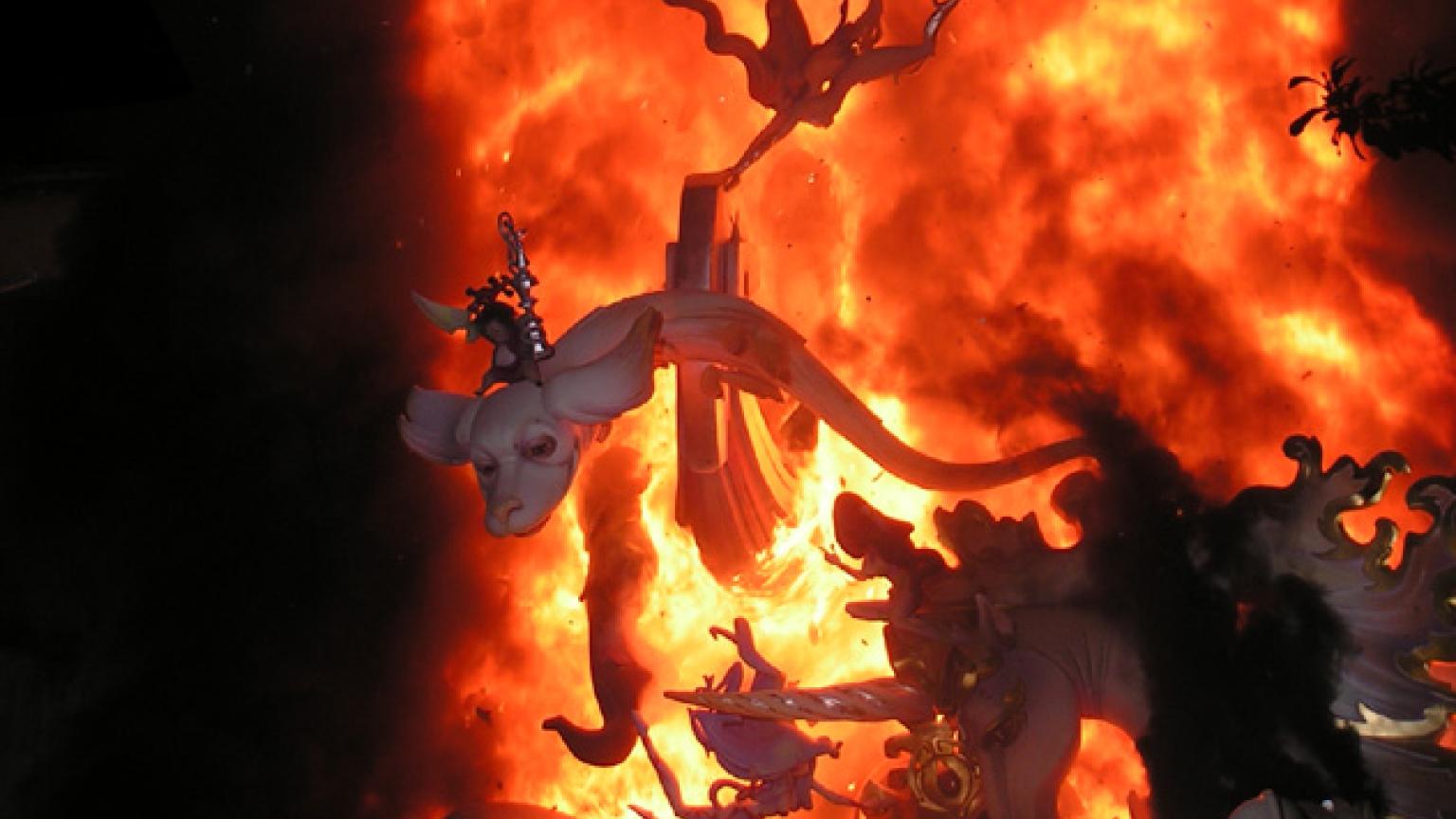 La 'cremà', Las Fallas, Valencia
