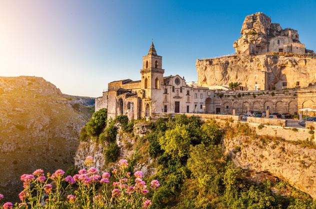 La antigua ciudad de Matera, Basilicata, Italia © canadastock / Shutterstock