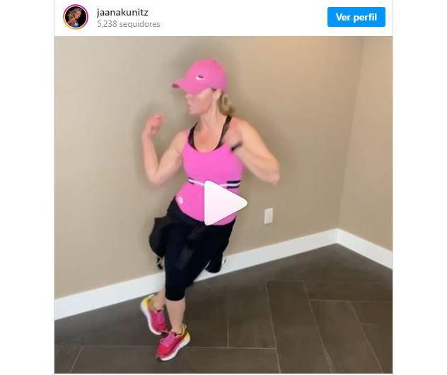 Ponerse en forma sin salir de casa: bailes latinos