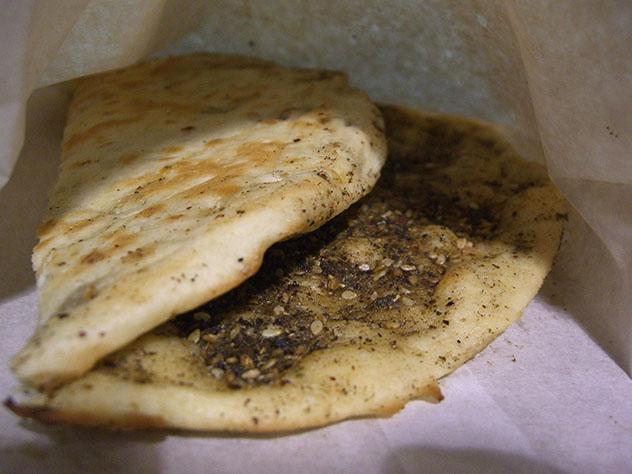 Un viaje gastronómico al Líbano: man