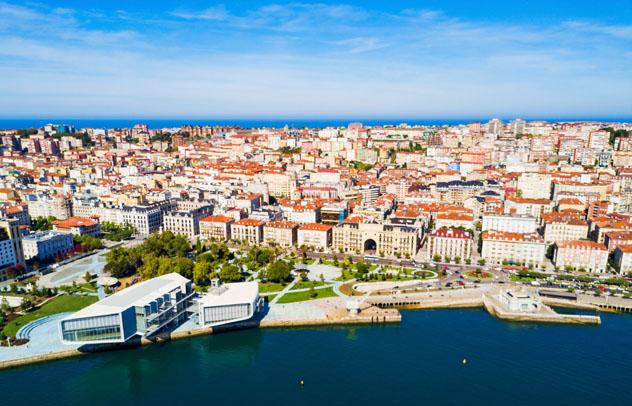 El Centro Botín es el nuevo icono cultural de Santander, Cantabria, España © saiko3p / Shutterstock