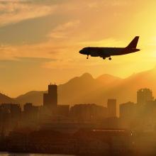Avión sobrevolando Río de Janeiro, Brasil