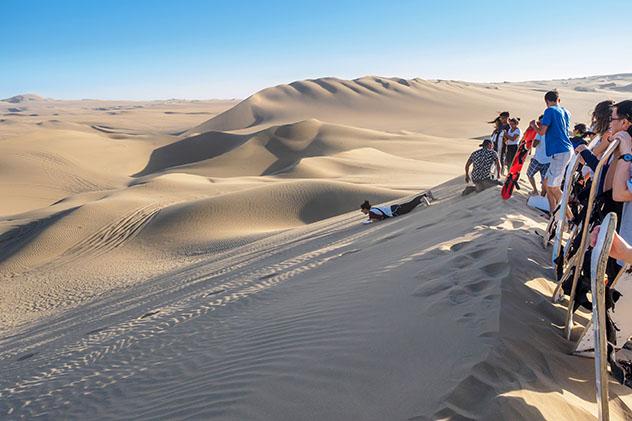 Aventuras en familia: en las dunas de Huacachina, Perú