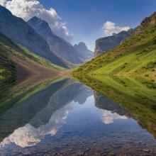 Lago Kol, montañas Tian Shan, Kirguistán