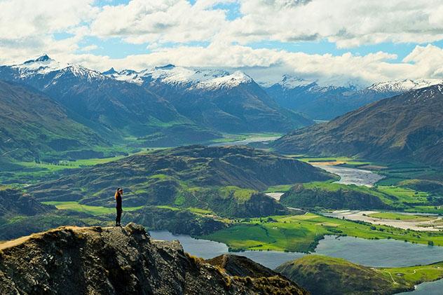 Bosques, montañas, lagos, playas y fiordos sublimes aguardan a los viajeros en Nueva Zelanda © Tobin Akehurst / Shutterstock