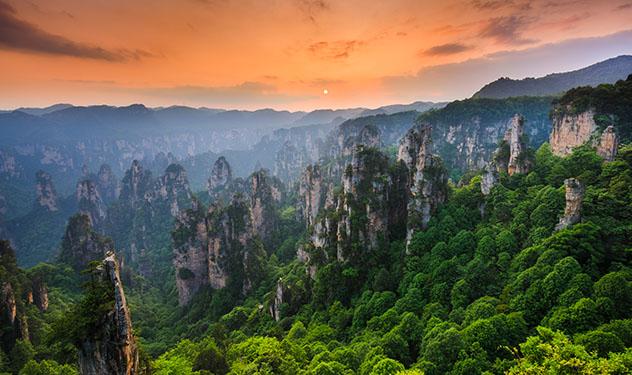 Una criatura mítica necesita un destino mítico… Zhangjiajie, China © lkunl / Shutterstock