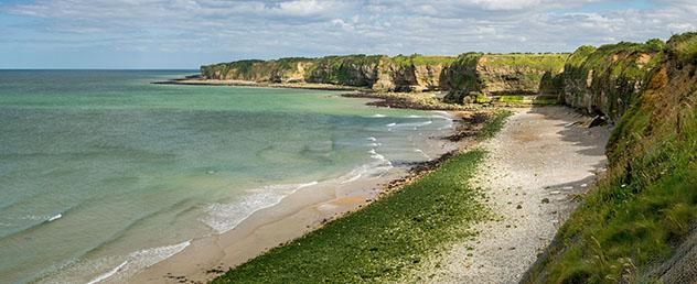 La Pointe du Hoc tiene vistas a Omaha Beach y a Utah Beach, Normandía, Francia © pisaphotography / Shutterstock