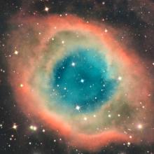 La nebulosa Helix, cielos oscuros