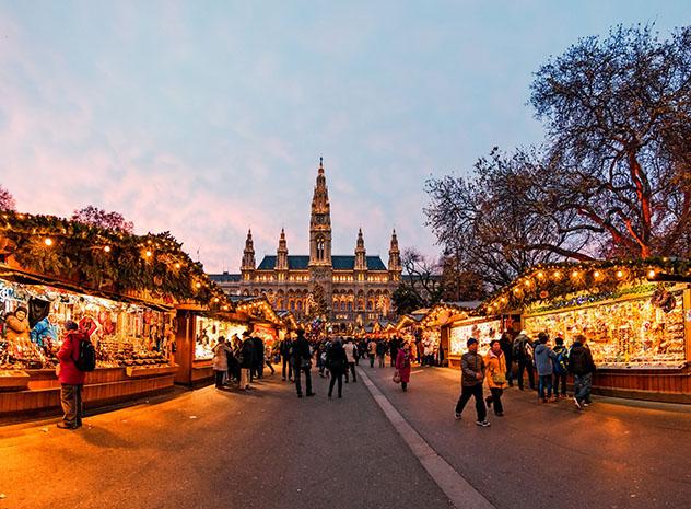 Europa en invierno: mercado navideño de Viena, Austria