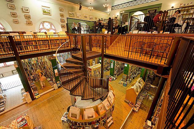 Librería Leakey