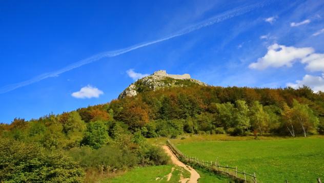  Francia, Château de Montségur © bjul / Shutterstock