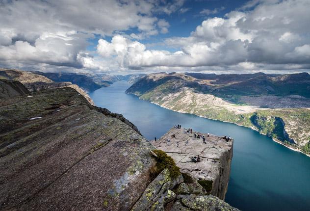 Lysefjord, fiordo de Noruega © Svein Nordrum / Getty Images