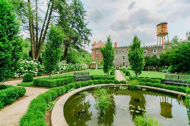 El cuidadísimo jardín de Castle &amp; Key, Kentucky, costa este, EE UU © Malicotes Photography / VisitLex