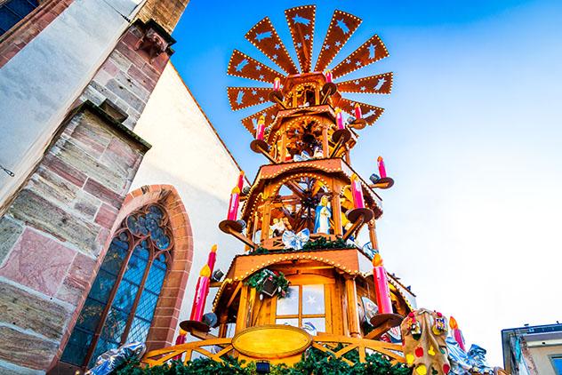 Pirámide de Navidad en Basilea, Suiza © cge2010 / Shutterstock