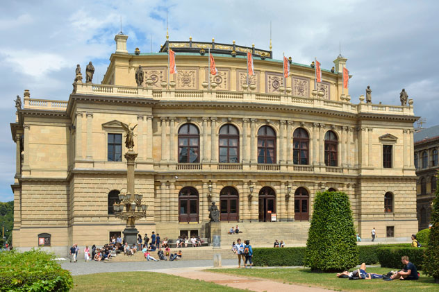 La fachada del gran Rudolfinum.© Hermsdorf / Getty Images