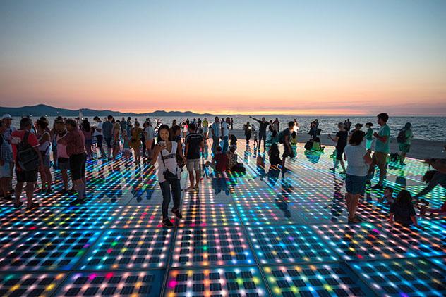 Zadar, El Saludo al Sol, Crocia