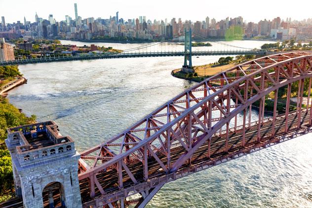 Hell Gate Bridge, Nueva York, Estados Unidos © TierneyMJ / Shutterstock