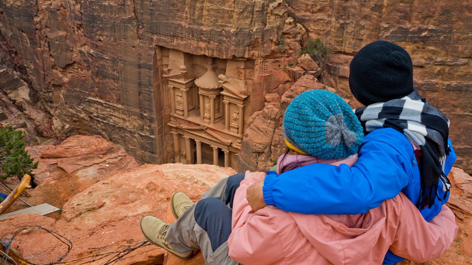 Pareja en Petra, Jordania