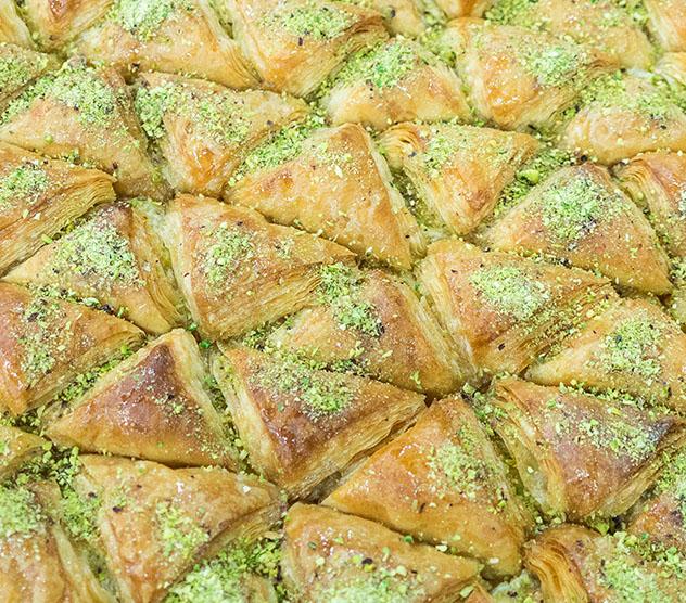 Turismo sostenible: diversidad. El warbat ammaní, una tarta de hojaldre rellena de crema, Jordania