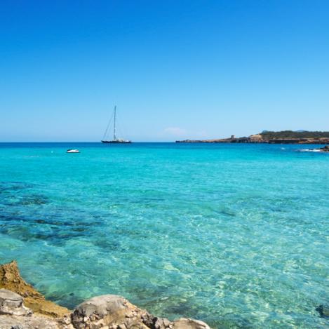 Cala Conta, alrededores de Sant Antoni, Ibiza, Islas Baleares, España