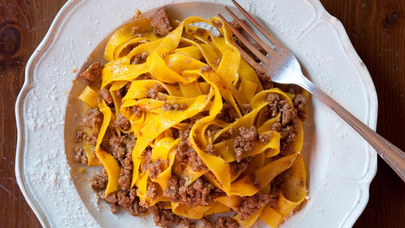 Gastronomía de Italia: spaghetti alla bolognese