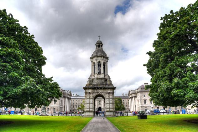 Trinity College, Dublín, Irlanda © STLJB / Shutterstock