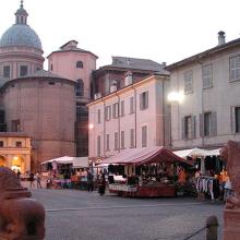 Piazza San Prospero de Reggio Emilia, Italia