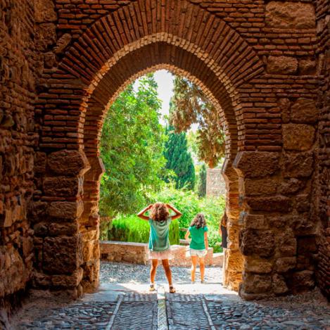 Puerta de la Alcazaba.