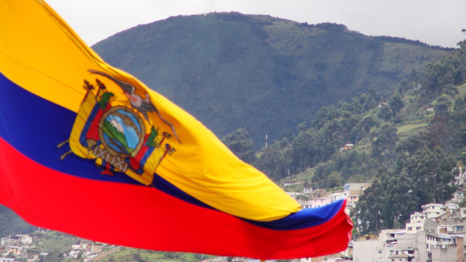 Quito, bandera de Ecuador