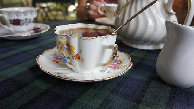La hora del té en Londres, Inglaterra © Traci Phillips / Shutterstock