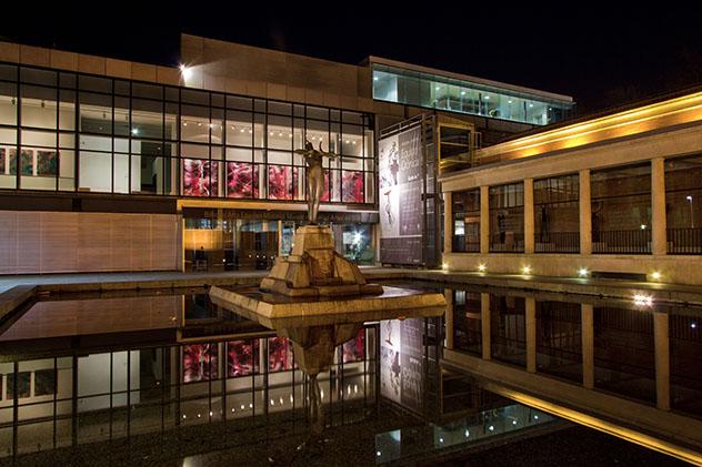 Museo de Bellas Artes, parte nueva de Bilbao, País Vasco, España © Alberto Torres Alves / 500px