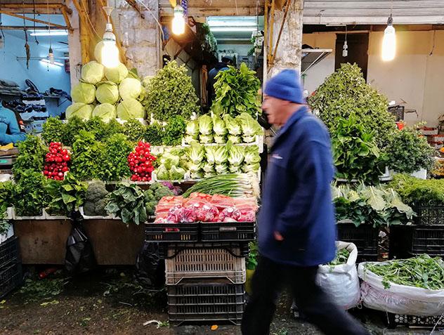 Turismo sostenible: diversidad. Un mercado de hortalizas en Ammán, Jordania