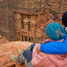 Pareja en Petra, Jordania