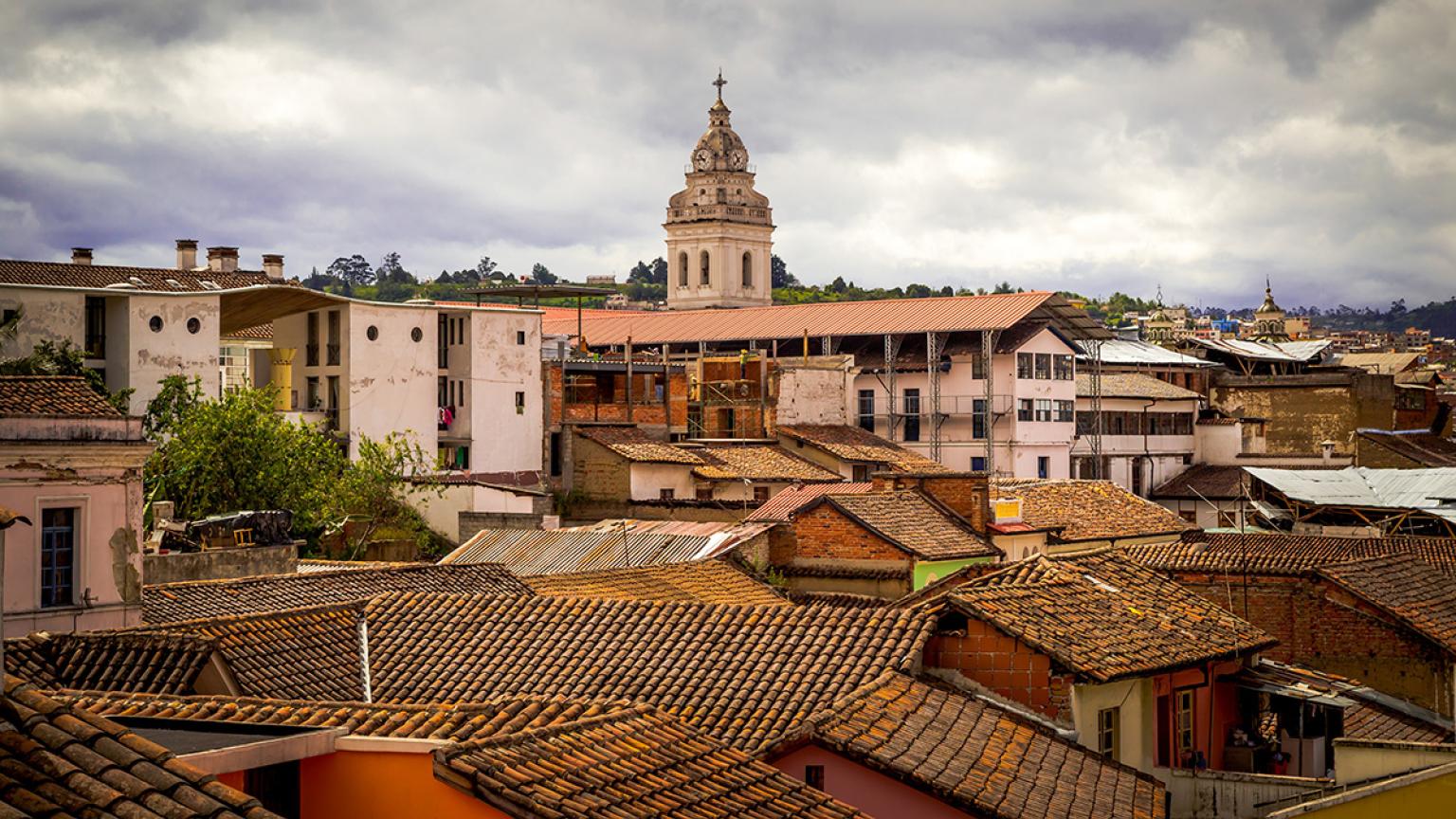 Vista aérea de Quito colonial, Ecuador