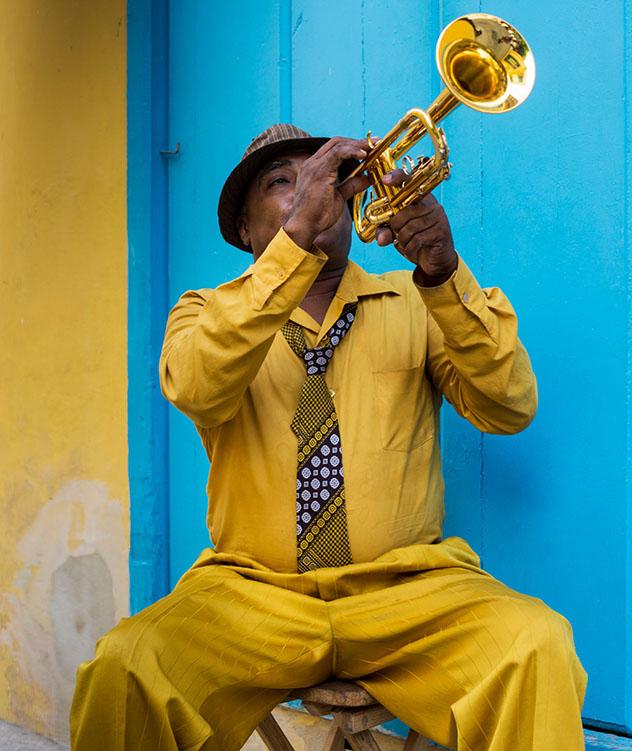 Músico en La Habana, Cuba