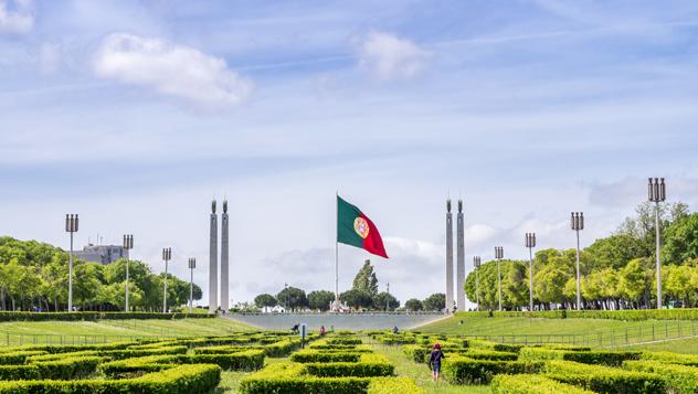 Parque Eduardo VII, Lisboa, Portugal © Sergio TB / Shutterstock
