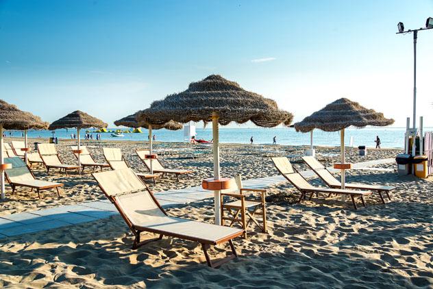 Playas de Rímini, Emilia-Romaña, Italia © Ms VectorPlus / Shutterstock