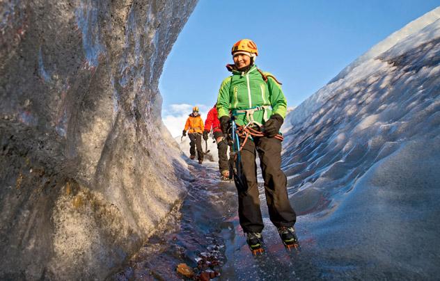Explorando el Parque Nacional Skaftafell, Finlandia © Henn Photography / Getty Images