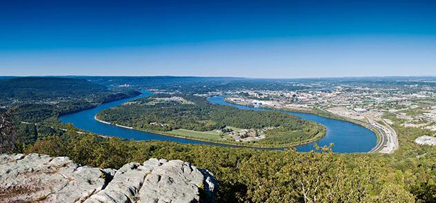 Desde kayak hasta escalada en roca y diversión en familia en los múltiples parques de la ciudad, las actividades al aire libre son la gran baza de Chattanooga, Tennessee, EE UU © traveler1116 / Getty Images