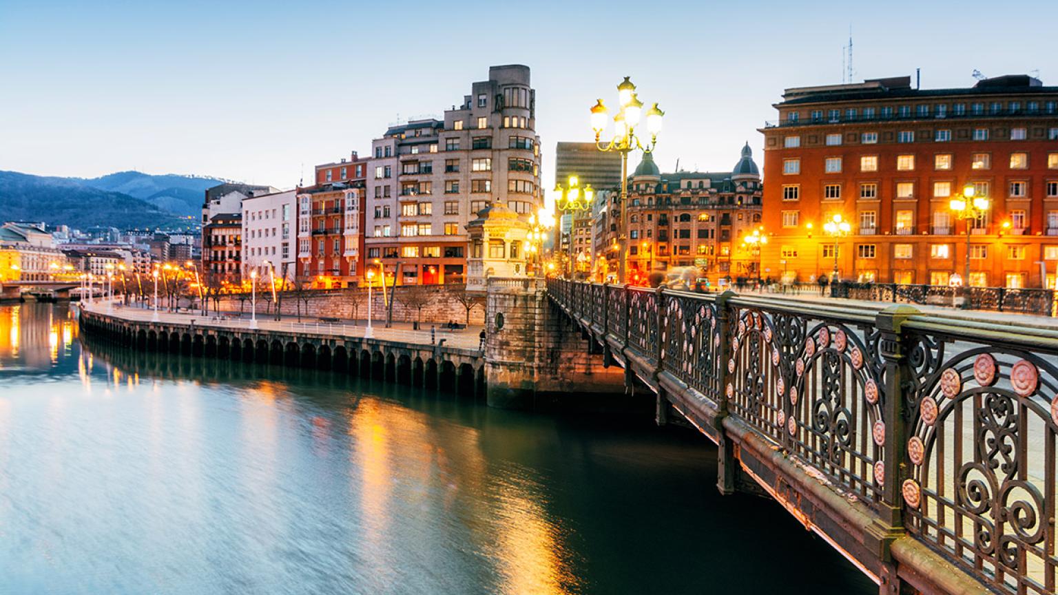 Espana_PaisVasco_Bilbao_shutterstock