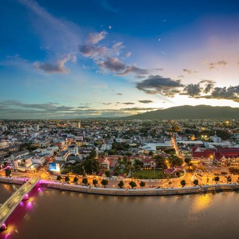 Crepúsculo en Chiang Mai, Tailandia