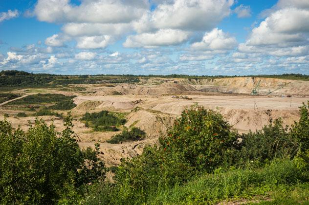 Mina de ámbar de Yantarny, Kaliningrado, Rusia © siete vidas / Shutterstock
