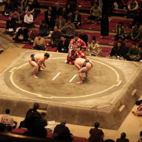 Sumo en Ryōgoku, Tokio, Japón