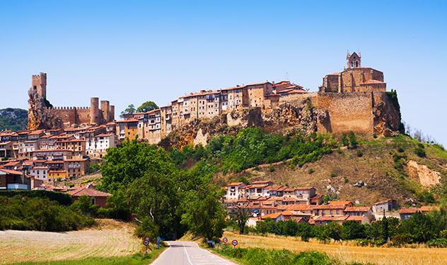 Frías, Burgos, pueblo del interior de Castilla y León, España