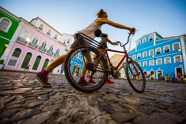 Edificios históricos del distrito de Pelourinho, Salvador de Bahía, Brasil © lazyllama / Shutterstock