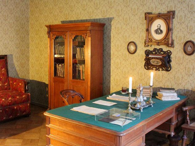 Museo Fiódor Dostoyevski, San Petersburgo, Rusia © Ksenia Elzes / Lonely Planet